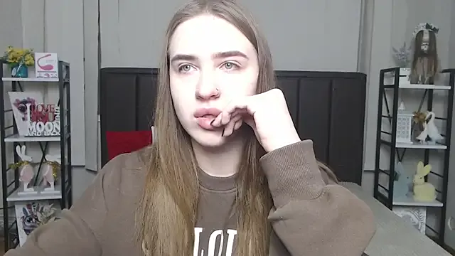 LauraHlot on StripChat