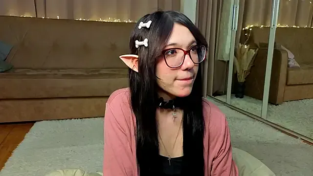 LaveraBadlam on StripChat