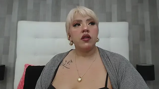 LeahMillerr — clap ass