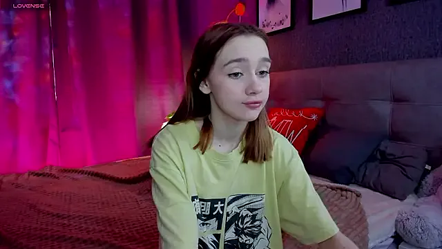 Lesi_Moonie01 on StripChat