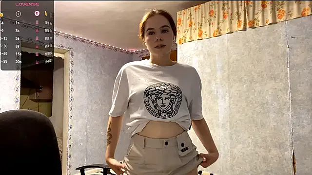 Lia_rise on StripChat