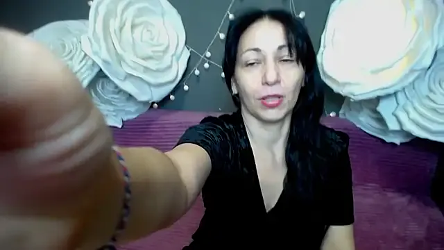 LiluGrants on StripChat