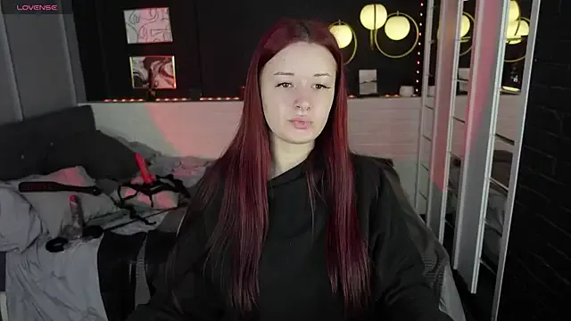 Lily_Moonlight on StripChat