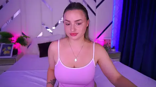 LindsieGreyy on StripChat