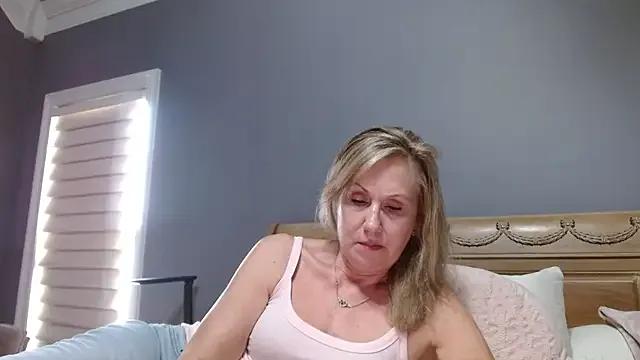 Private Lisaisluscious on StripChat