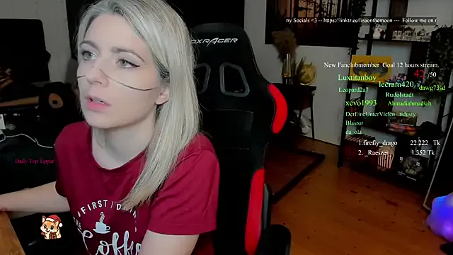 Lisaonthemoon on StripChat