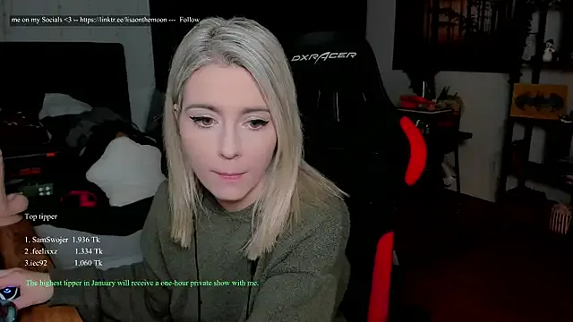 Lisaonthemoon on StripChat