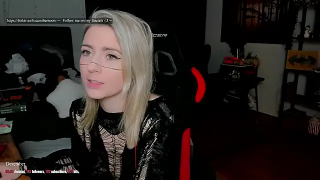 Lisaonthemoon on StripChat