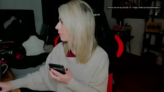 Lisaonthemoon on StripChat