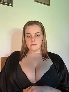 Lisaxtra on StripChat