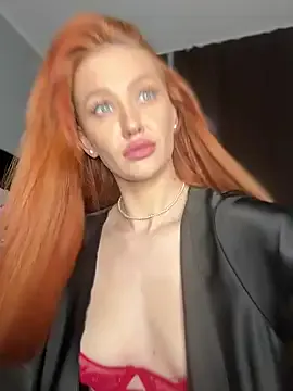 LittleFox___ on StripChat