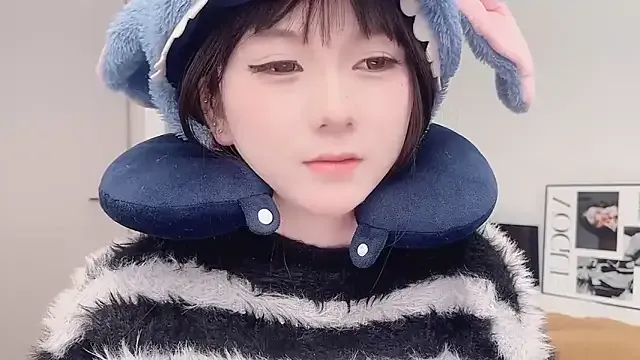 lnua-lnua — Freechat on StripChat