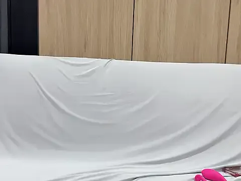 Lol-222 on StripChat