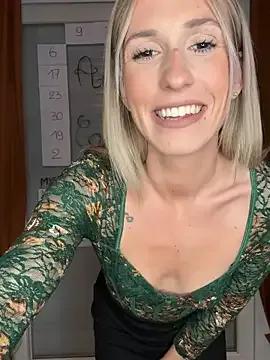 lola_tentatiion — CARESSE SEIN + MASTURBATION CLITO