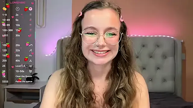 lolatheangel on StripChat