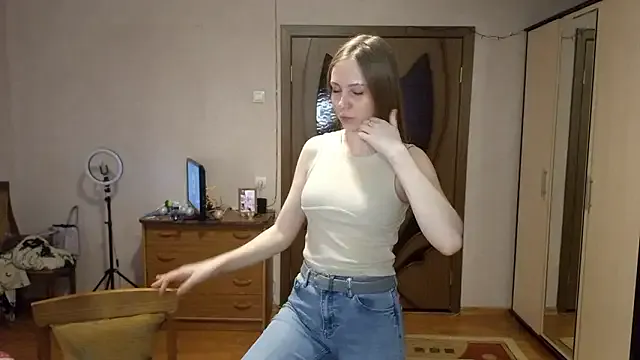 LonaLaban on StripChat