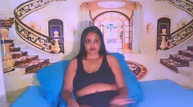 Luciousindian69 on StripChat