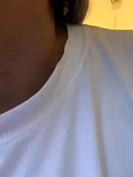 Freechat Lucy_Milf_474 on StripChat