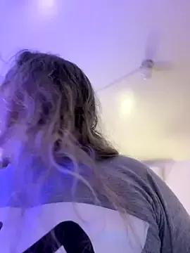 Freechat Lucy_Milf_474 on StripChat