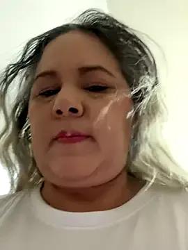 Freechat Lucy_Milf_474 on StripChat