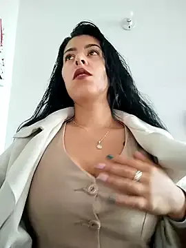 Luianna on StripChat