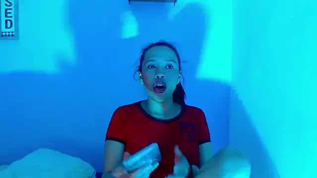 luna_hawks on StripChat