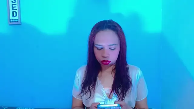 luna_hawks on StripChat