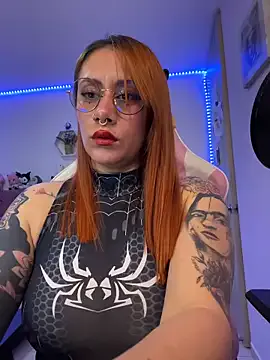 Luna_Paris_ on StripChat