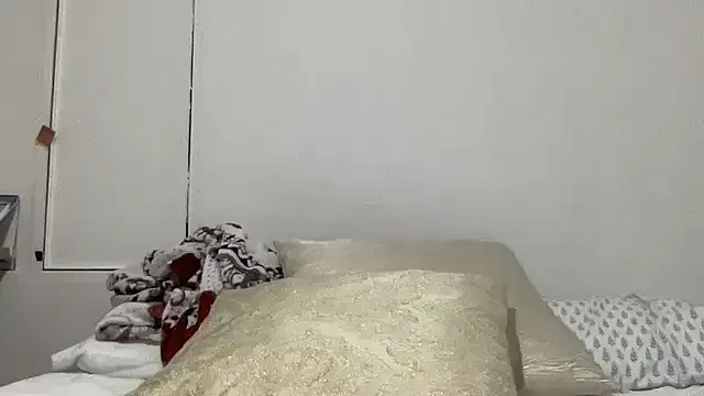 LunaBeya on StripChat