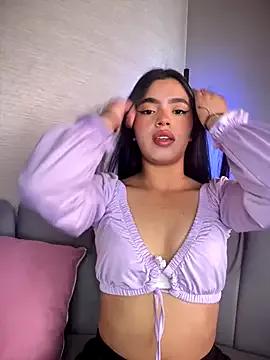 Freechat LunaMoore_Pink on StripChat