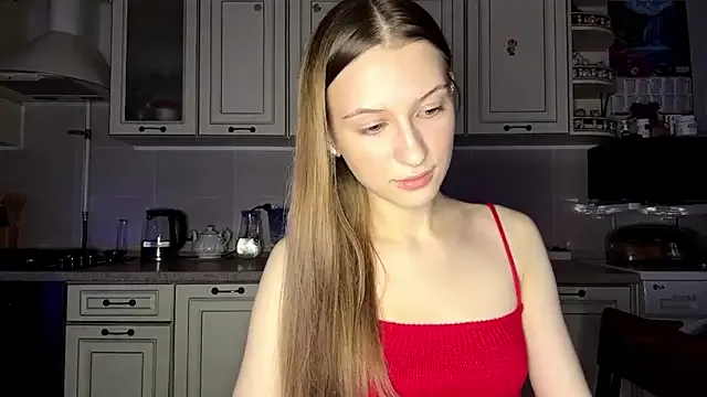 LunarKiss on StripChat