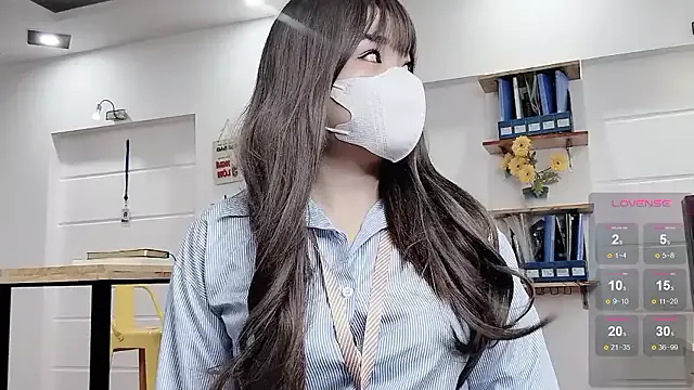 LyLy_Office on StripChat