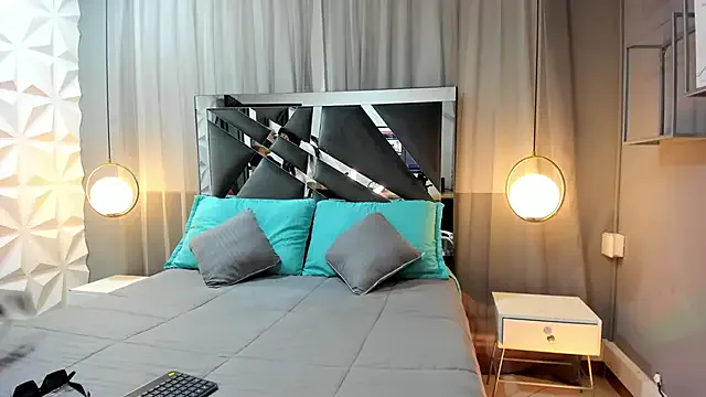 MAGIC_TESSA on StripChat