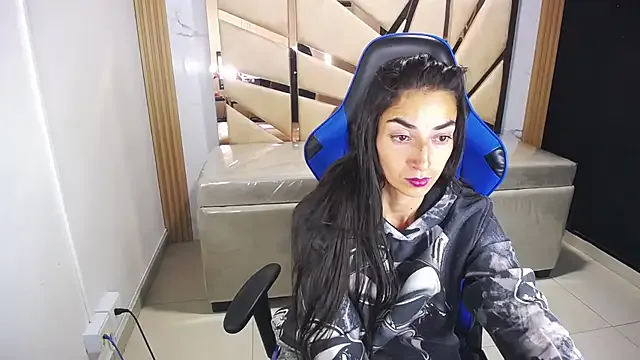 Maily_a_ on StripChat