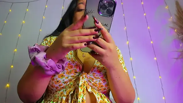 Maisa_issa on StripChat