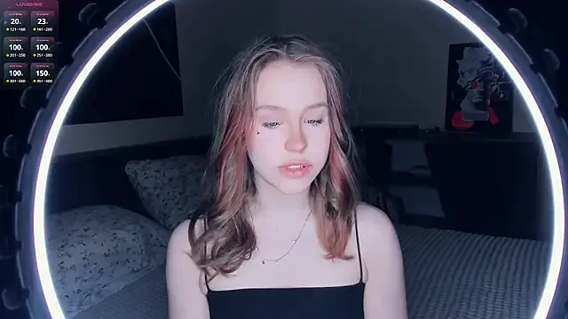 MaliaBourraine — pinch my nippels