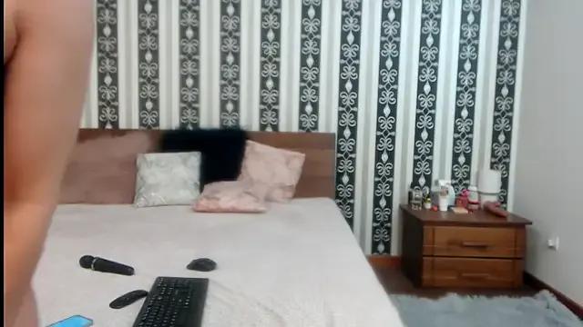 Freechat MARIA-LITLLE on StripChat