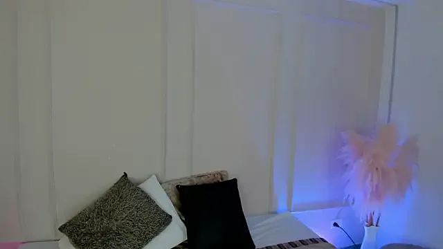 Mariapettit on StripChat