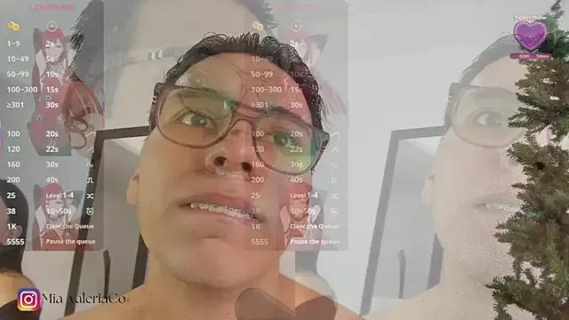 Freechat MarioandMia on StripChat