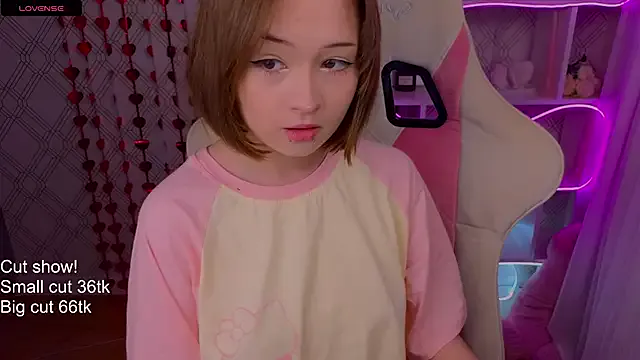 Mary_uw on StripChat