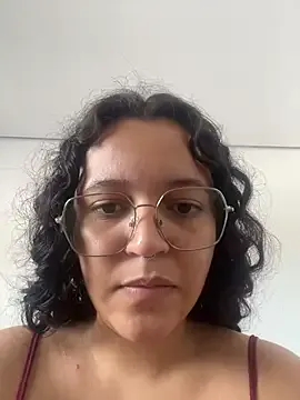 mayhoneyhot — Mostro os peitinhos 