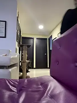 Megan_colsom — show your asshole