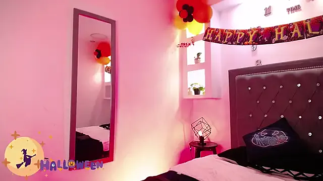 MelissaRhodes on StripChat