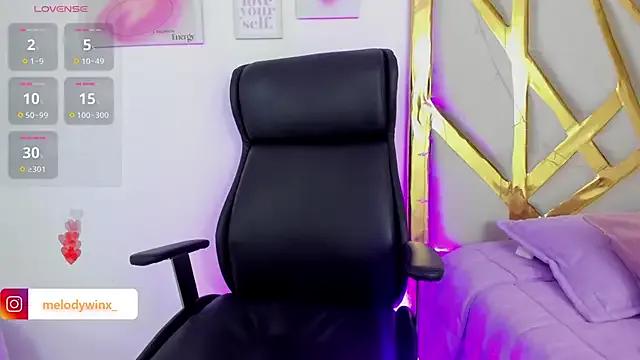 Freechat MelodyWinx on StripChat