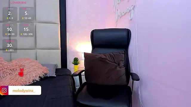 Freechat MelodyWinx on StripChat