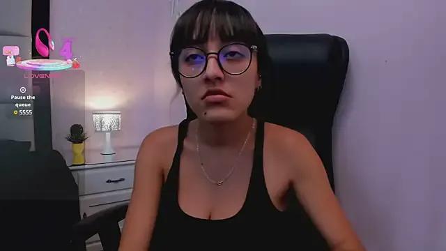 Freechat MelodyWinx on StripChat