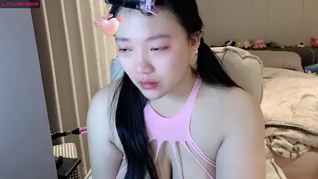 mengqi-6688 on StripChat