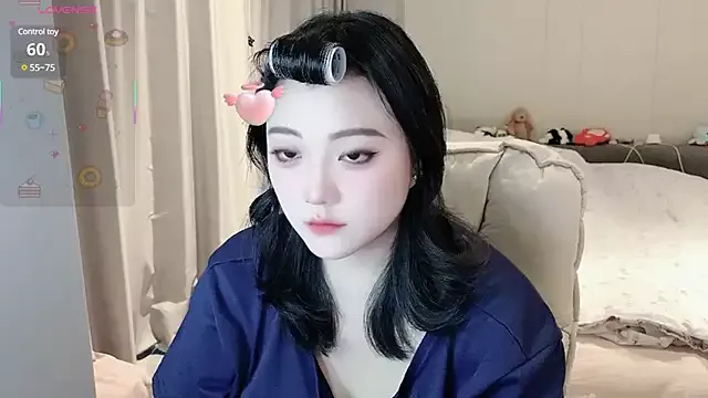 mengqi-6688 on StripChat