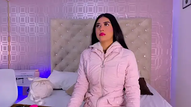 Mia-Monroe on StripChat