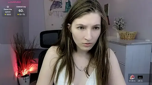 Mia_Myles on StripChat